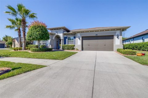 Villa ou maison à vendre à Wesley Chapel, Floride: 4 chambres, 270.35 m2 № 2152403 - photo 2