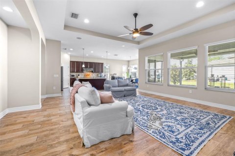 Villa ou maison à vendre à Wesley Chapel, Floride: 4 chambres, 270.35 m2 № 2152403 - photo 11