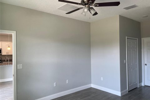 Casa en alquiler en Kissimmee, Florida, 4 dormitorios, 152.17 m2 № 1883223 - foto 7