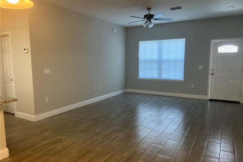 Casa en alquiler en Kissimmee, Florida, 4 dormitorios, 152.17 m2 № 1883223 - foto 6