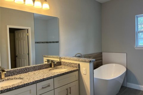 Casa en alquiler en Kissimmee, Florida, 4 dormitorios, 152.17 m2 № 1883223 - foto 24