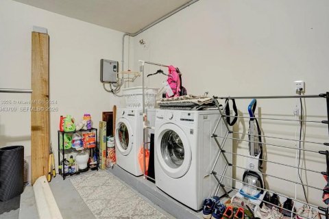Купить виллу или дом в Майами, Флорида 4 спальни, 253.34м2, № 2080007 - фото 17