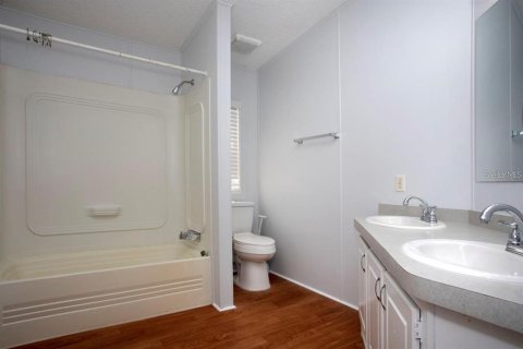 Apartment in Plant City, Florida 4 bedrooms, 168.52 sq.m. № 1679354 - photo 24