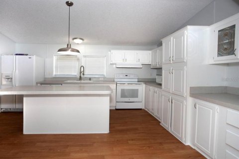 Apartment in Plant City, Florida 4 bedrooms, 168.52 sq.m. № 1679354 - photo 16