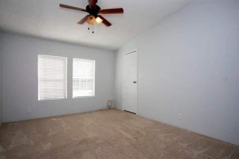 Apartment in Plant City, Florida 4 bedrooms, 168.52 sq.m. № 1679354 - photo 25