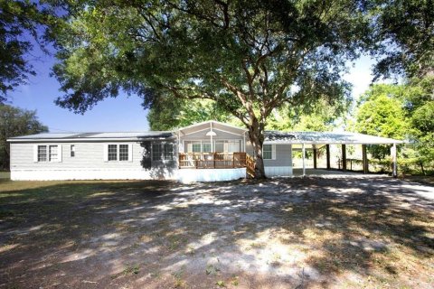 Apartment in Plant City, Florida 4 bedrooms, 168.52 sq.m. № 1679354 - photo 1