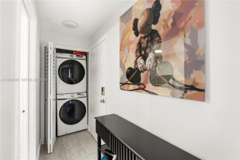 Купить таунхаус в Авентура, Флорида 4 спальни, 137.59м2, № 2024980 - фото 6