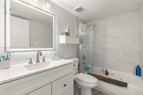 Купить таунхаус в Авентура, Флорида 4 спальни, 137.59м2, № 2024980 - фото 23