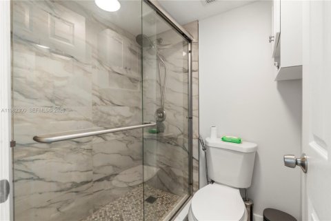 Купить таунхаус в Авентура, Флорида 4 спальни, 137.59м2, № 2024980 - фото 28