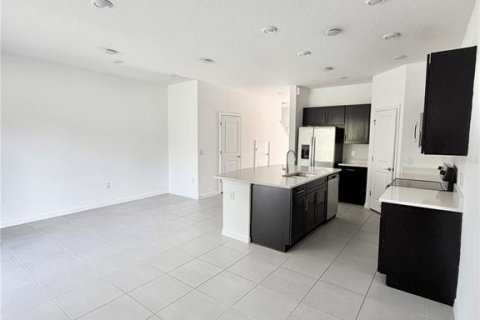 Touwnhouse à louer à Kissimmee, Floride: 3 chambres, 127.55 m2 № 2403195 - photo 5