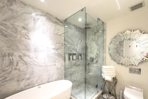 Copropriété à vendre à Miami, Floride: 3 chambres, 197.14 m2 № 2088612 - photo 9