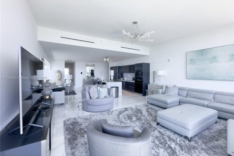 Copropriété à vendre à Miami, Floride: 3 chambres, 197.14 m2 № 2088612 - photo 2