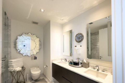 Copropriété à vendre à Miami, Floride: 3 chambres, 197.14 m2 № 2088612 - photo 8