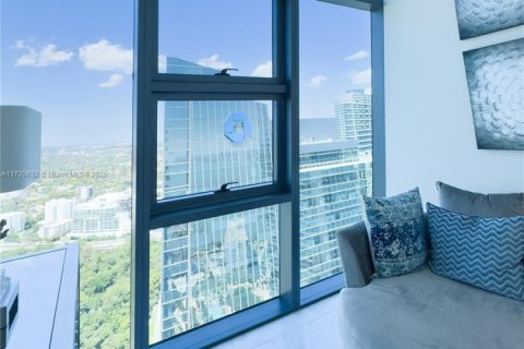 Copropriété à vendre à Miami, Floride: 3 chambres, 197.14 m2 № 2088612 - photo 12