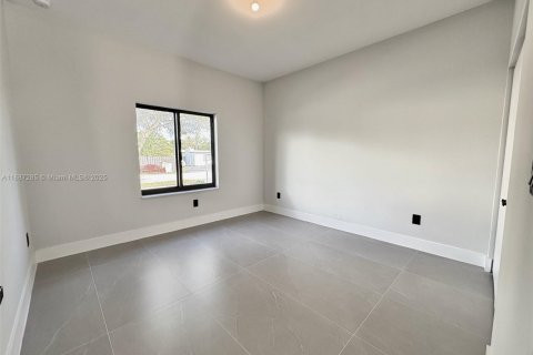 Casa en alquiler en Fort Lauderdale, Florida, 3 dormitorios, 143.07 m2 № 1933005 - foto 12