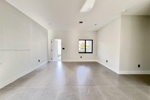 Casa en alquiler en Fort Lauderdale, Florida, 3 dormitorios, 143.07 m2 № 1933005 - foto 10