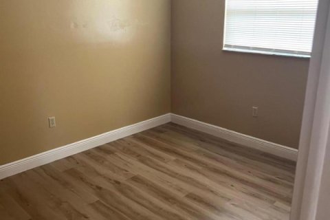 Touwnhouse à louer à Hollywood, Floride: 2 chambres, 115.85 m2 № 2261998 - photo 3