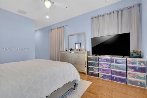 Townhouse in Coconut Creek, Florida 3 bedrooms, 175.4 sq.m. № 2275871 - photo 19