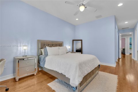 Townhouse in Coconut Creek, Florida 3 bedrooms, 175.4 sq.m. № 2275871 - photo 18