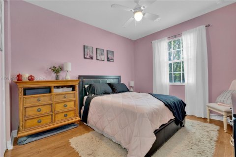 Townhouse in Coconut Creek, Florida 3 bedrooms, 175.4 sq.m. № 2275871 - photo 25