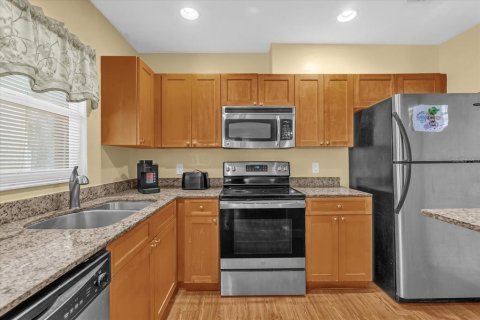 Condo in Orlando, Florida, 2 bedrooms  № 1666776 - photo 6