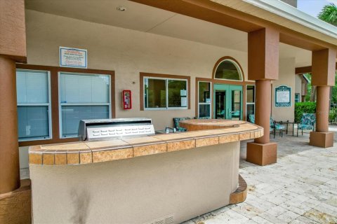 Condo in Orlando, Florida, 2 bedrooms  № 1666776 - photo 23
