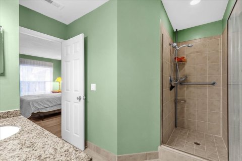 Condo in Orlando, Florida, 2 bedrooms  № 1666776 - photo 12