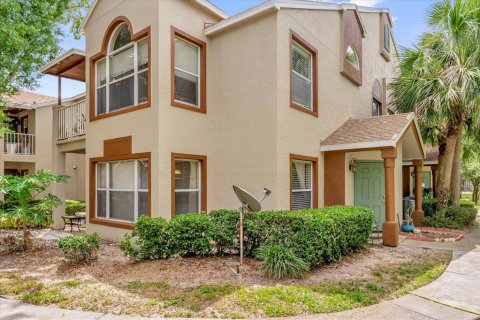 Condo in Orlando, Florida, 2 bedrooms  № 1666776 - photo 1