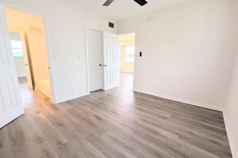Condo in Pompano Beach, Florida, 2 bedrooms  № 2081793 - photo 5