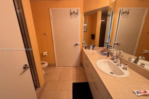 Condo in Aventura, Florida, 3 bedrooms  № 1839542 - photo 10