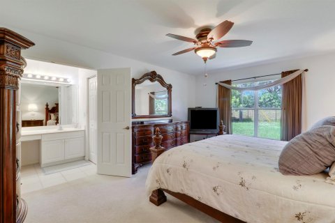 House in Port St. Lucie, Florida 3 bedrooms, 147.71 sq.m. № 2302078