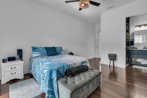 Casa en venta en New Smyrna Beach, Florida, 9 dormitorios, 436.64 m2 № 1518374 - foto 18