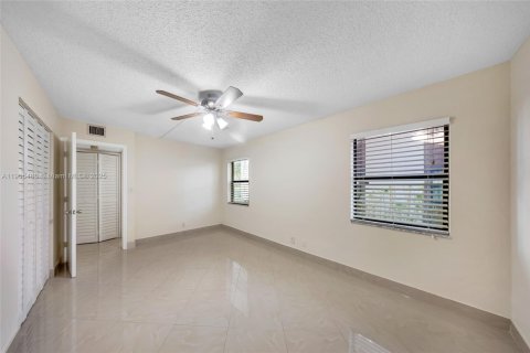 Condominio en venta en Sunrise, Florida, 2 dormitorios, 85.01 m2 № 1956199 - foto 25