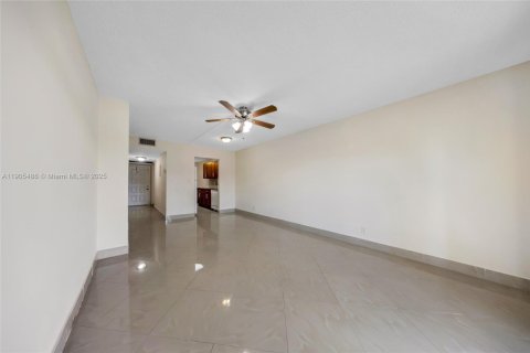 Condominio en venta en Sunrise, Florida, 2 dormitorios, 85.01 m2 № 1956199 - foto 6