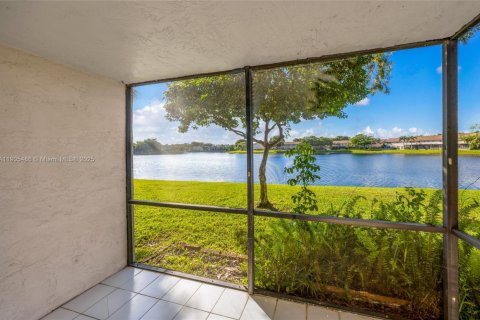 Condominio en venta en Sunrise, Florida, 2 dormitorios, 85.01 m2 № 1956199 - foto 19