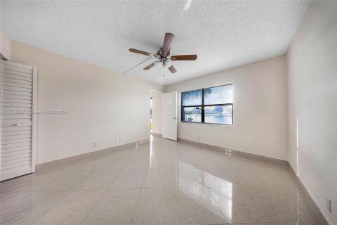 Condominio en venta en Sunrise, Florida, 2 dormitorios, 85.01 m2 № 1956199 - foto 15