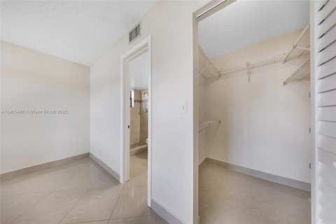 Condominio en venta en Sunrise, Florida, 2 dormitorios, 85.01 m2 № 1956199 - foto 18