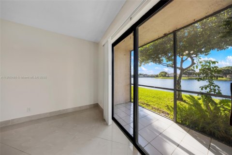 Condominio en venta en Sunrise, Florida, 2 dormitorios, 85.01 m2 № 1956199 - foto 11