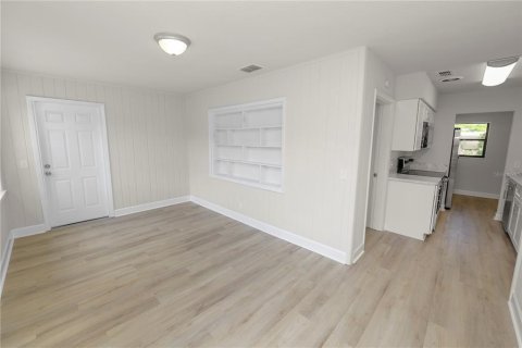 Casa en venta en Lakeland, Florida, 4 dormitorios, 122.82 m2 № 1826931 - foto 10