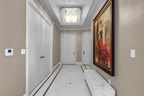 Снять в аренду кондоминиум в Санни-Айлс-Бич, Флорида 2 спальни, 182.27м2, № 1777840 - фото 20