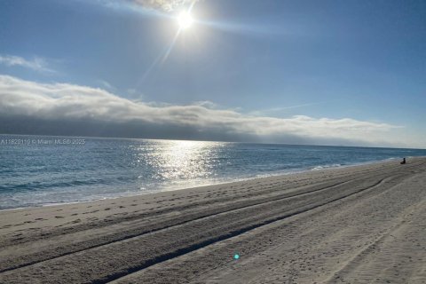 Condominio en alquiler en Sunny Isles Beach, Florida, 2 dormitorios, 182.27 m2 № 1777840 - foto 5