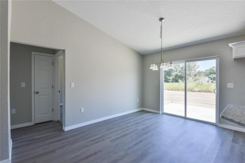 House in Dunnellon, Florida 3 bedrooms, 127.28 sq.m. № 1904292 - photo 12