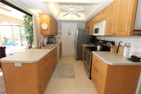House in Port Charlotte, Florida 2 bedrooms, 102.84 sq.m. № 1916665 - photo 13