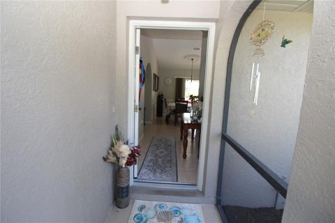 House in Port Charlotte, Florida 2 bedrooms, 102.84 sq.m. № 1916665 - photo 4
