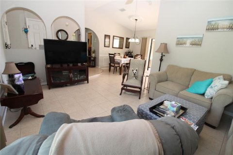 House in Port Charlotte, Florida 2 bedrooms, 102.84 sq.m. № 1916665 - photo 9