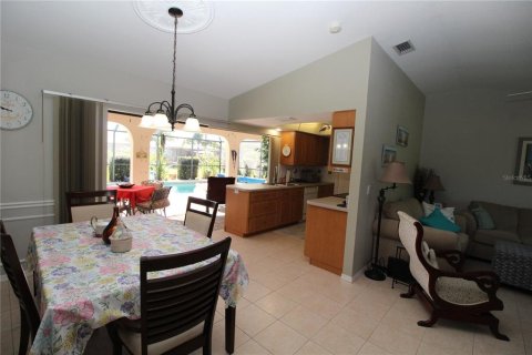 House in Port Charlotte, Florida 2 bedrooms, 102.84 sq.m. № 1916665 - photo 12