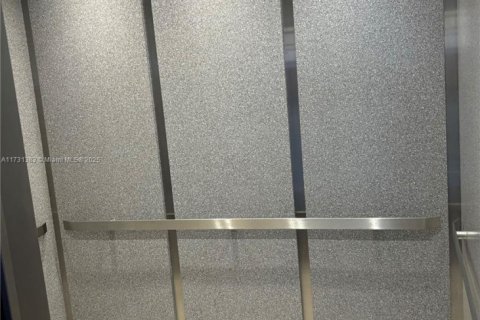 Купить кондоминиум в Пемброк-Пайнс, Флорида 1 спальня, 75.34м2, № 1933785 - фото 21