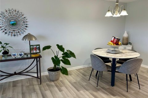 Купить кондоминиум в Пемброк-Пайнс, Флорида 1 спальня, 75.34м2, № 1933785 - фото 6