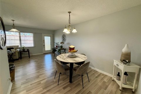 Купить кондоминиум в Пемброк-Пайнс, Флорида 1 спальня, 75.34м2, № 1933785 - фото 5