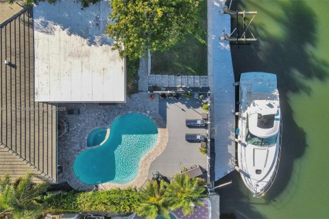 House in Pompano Beach, Florida 3 bedrooms, 222.13 sq.m. № 1861424 - photo 3